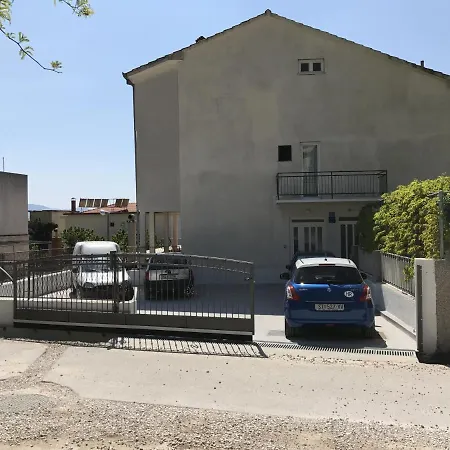 13179b Апартаменты Градац